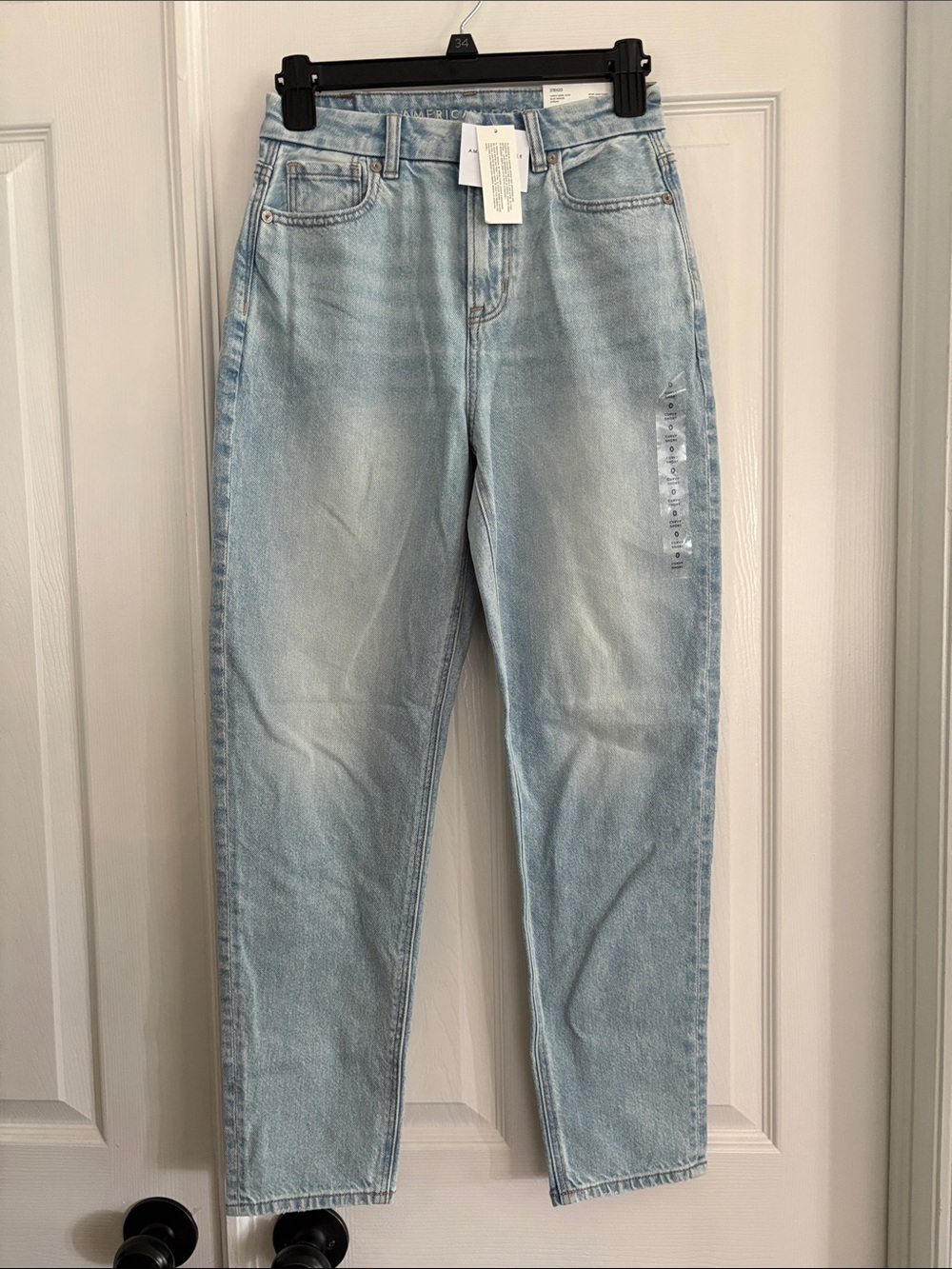 American Eagle Curvy short Mom Jeans Light blue Wash Super High Rise Size 0 NWT